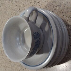 Set of 6 Pfaltzgraff cups and saucers